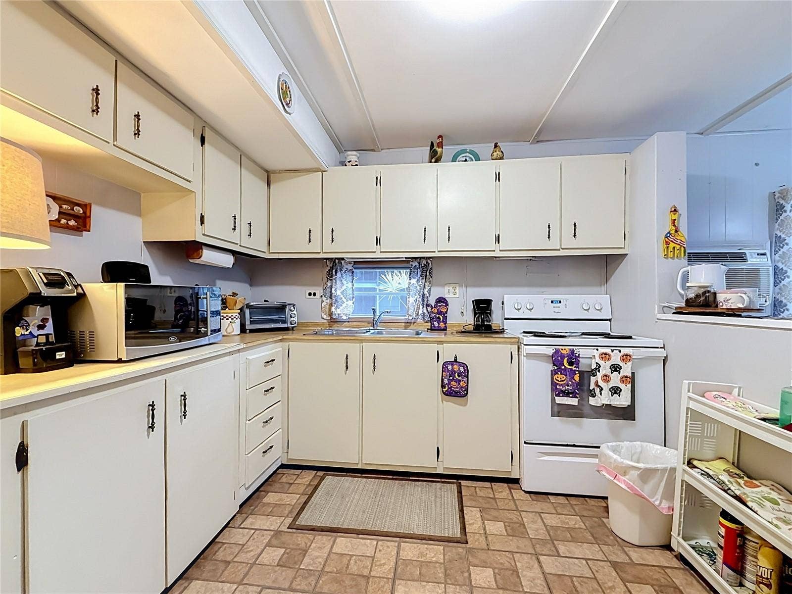 7490 46TH AVENUE N, #101, St Petersburg, FL 33709 7490 46TH AVENUE N, #101, St Petersburg, FL 33709