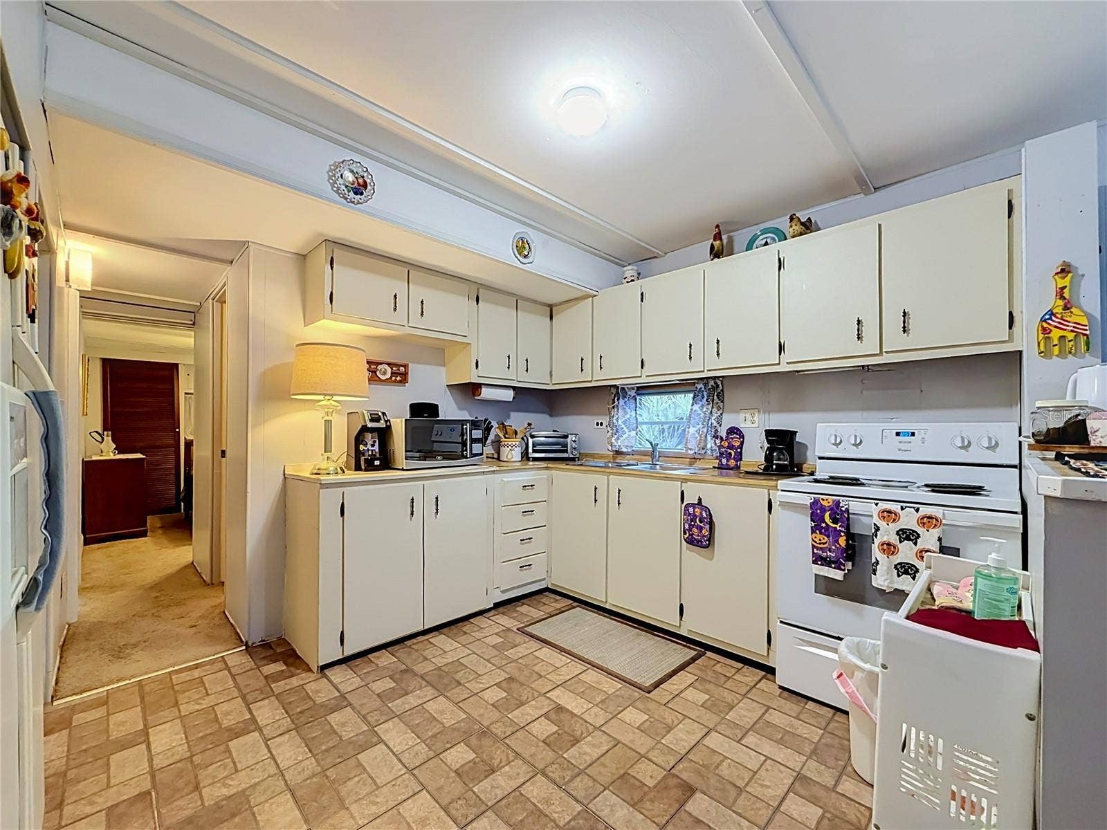 7490 46TH AVENUE N, #101, St Petersburg, FL 33709 7490 46TH AVENUE N, #101, St Petersburg, FL 33709