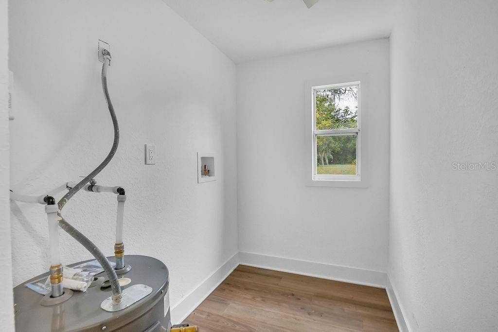 842 DENNIS AVENUE, Orlando, FL 32807