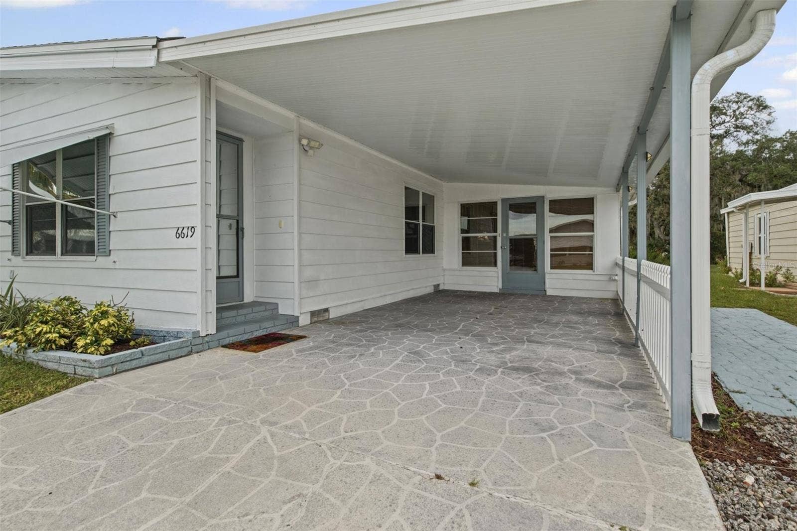 Carport