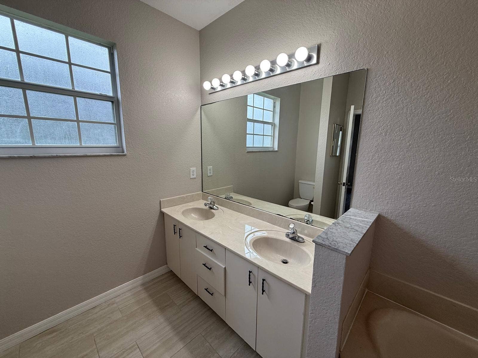 10201 INDIAN CREEK DRIVE, #10B, Poinciana, FL 34759