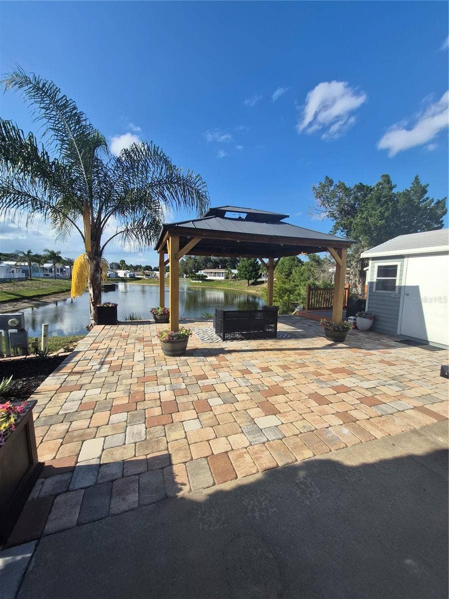 650 CENTER CREST BOULEVARD, Davenport, FL 33837