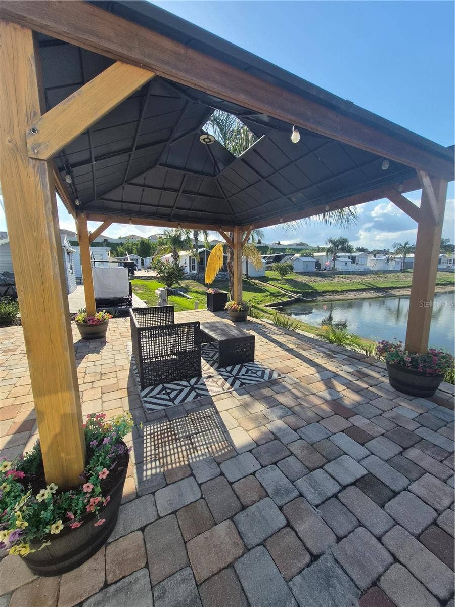 650 CENTER CREST BOULEVARD, Davenport, FL 33837