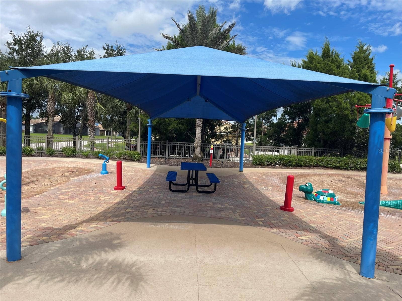 Community Splash Pad & Shaded Picnic Area
