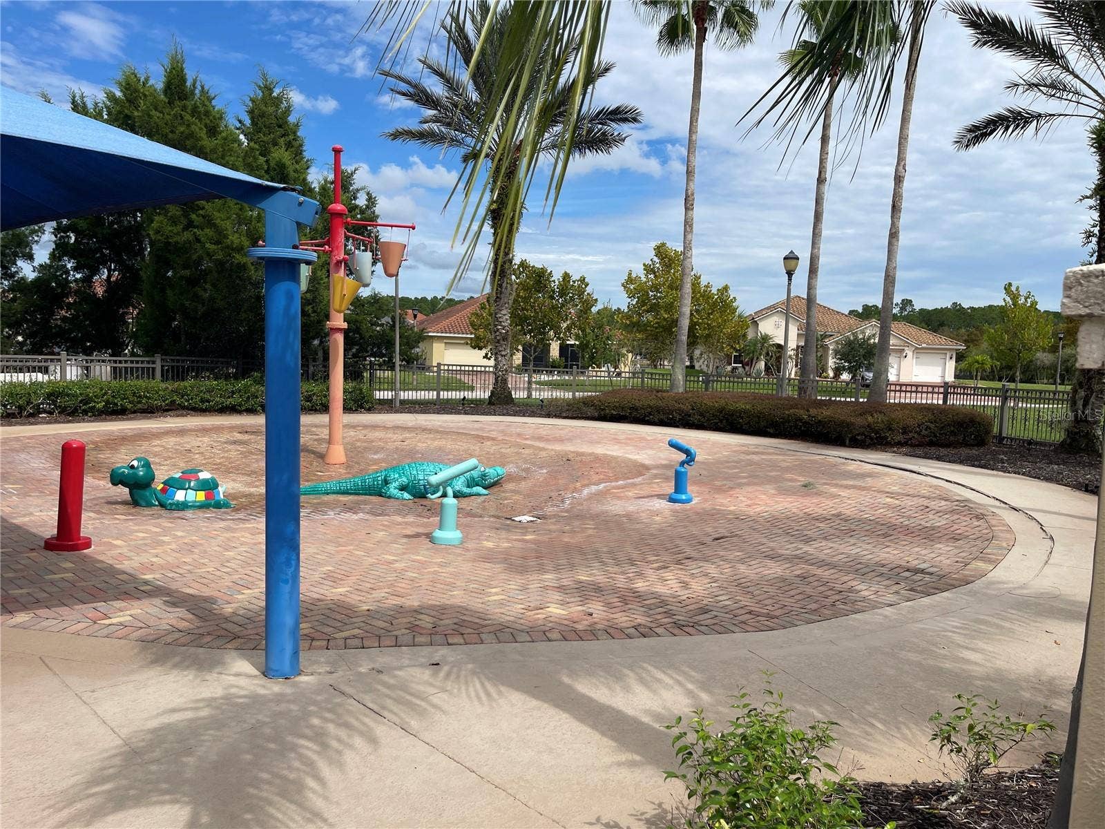 Community Splash Pad & Shaded Picnic Area