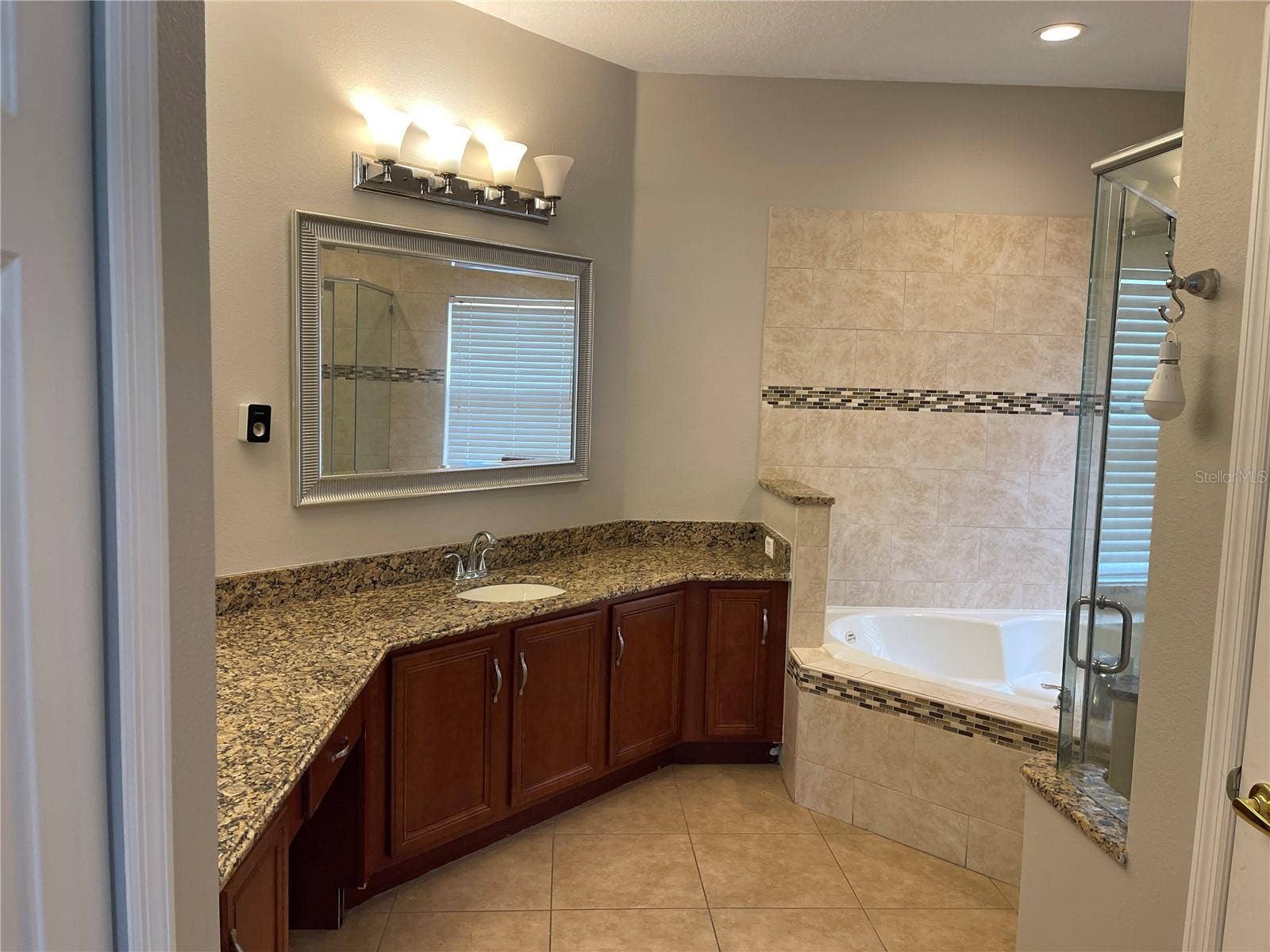 Owners Bath