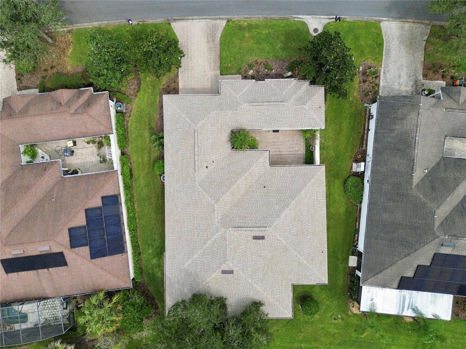 352 HAMRICK DR, Poinciana, FL 34759 ROOF REPLACED IN 2024