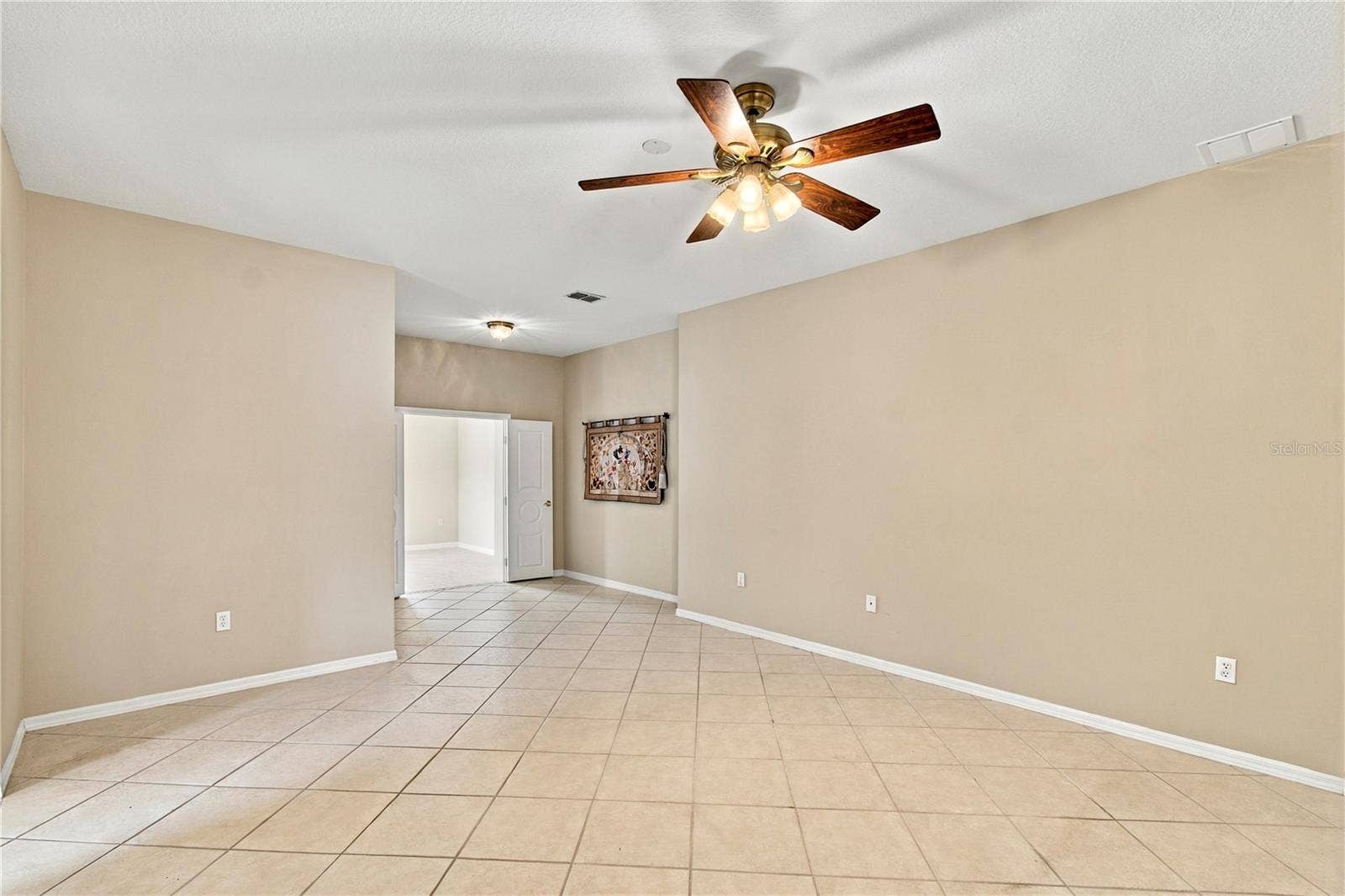 352 HAMRICK DR, Poinciana, FL 34759 Primary Suite