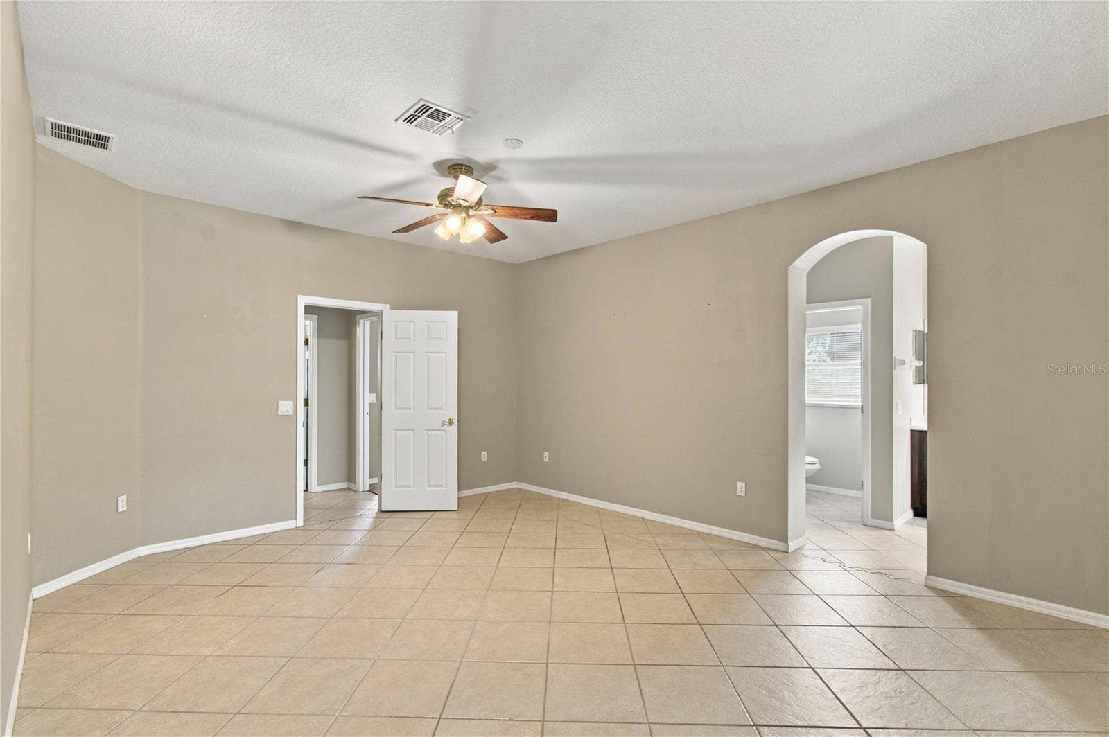 352 HAMRICK DR, Poinciana, FL 34759 352 HAMRICK DR, Poinciana, FL 34759