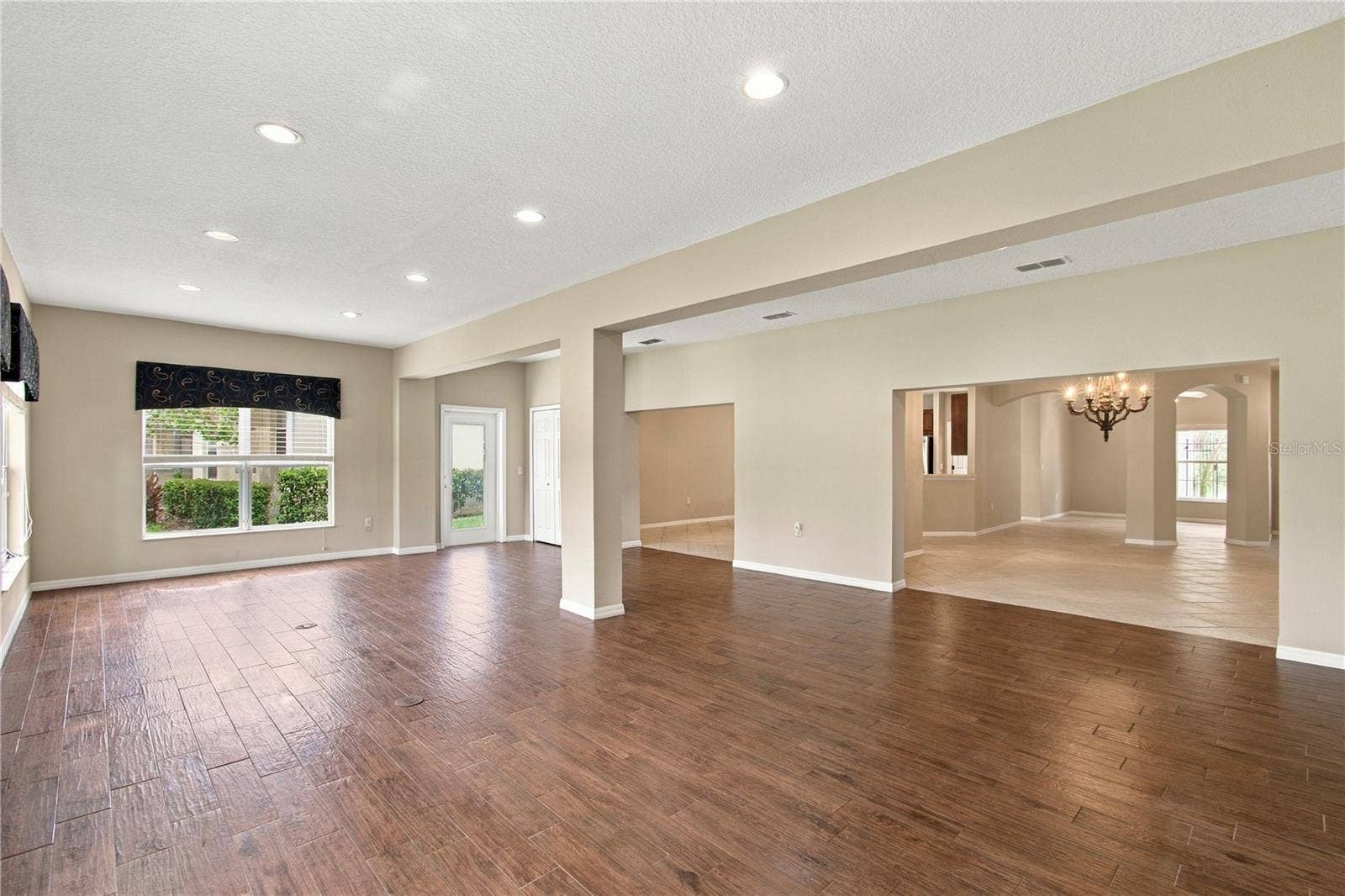 352 HAMRICK DR, Poinciana, FL 34759 352 HAMRICK DR, Poinciana, FL 34759