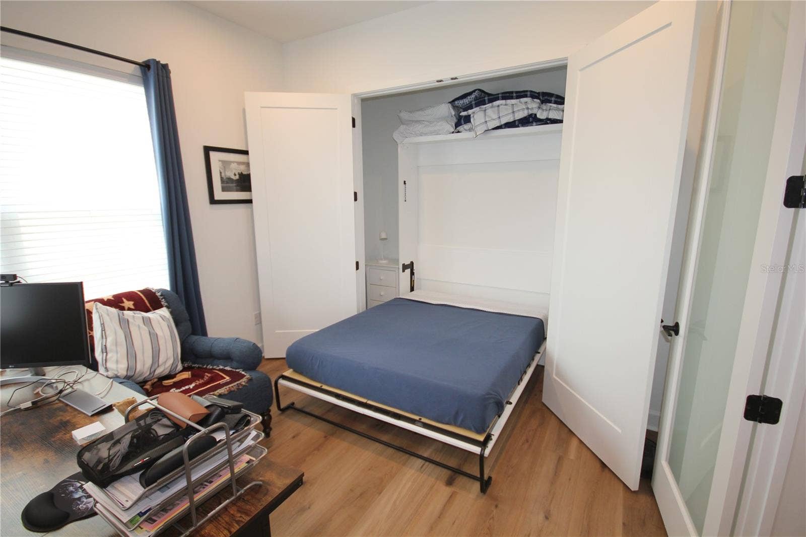 1859 BEACH RIDGE RD, Celebration, FL 34747 BUILT-IN QUEEN MURPHY BED