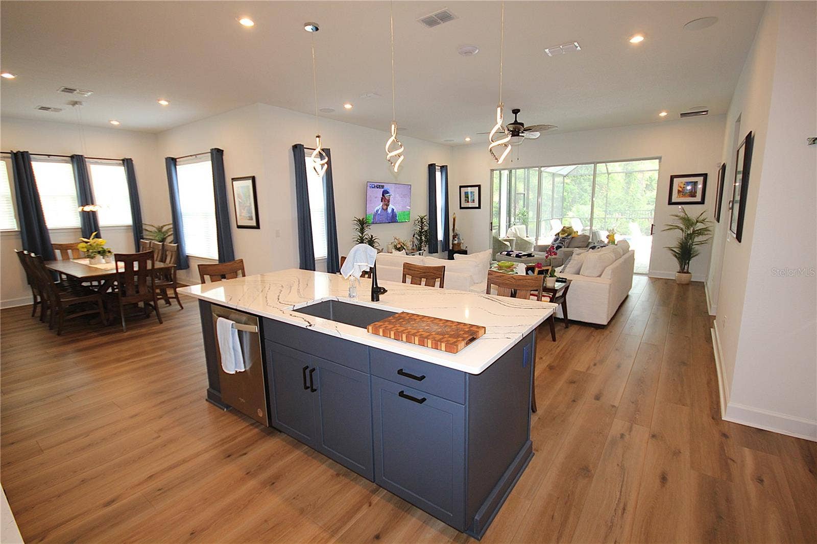 1859 BEACH RIDGE RD, Celebration, FL 34747 QUARTZ COUNTERTOPS