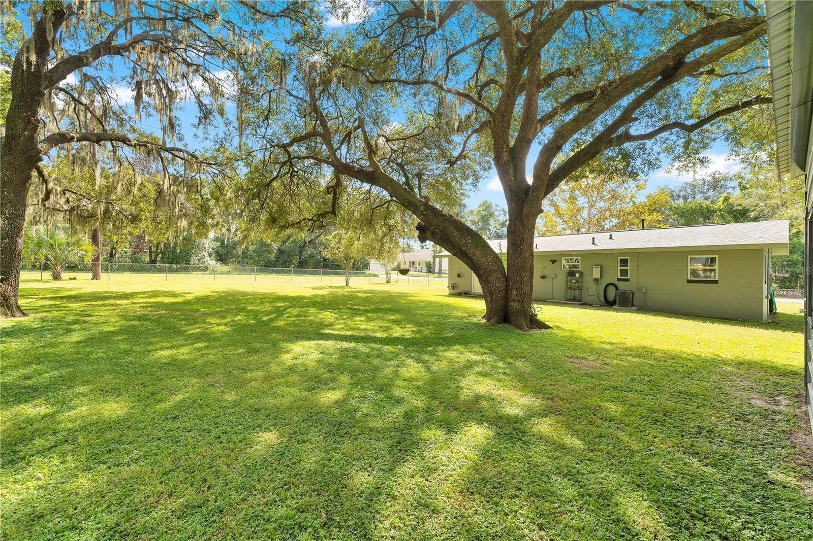 705 NE 44TH AVENUE, Ocala, FL 34470