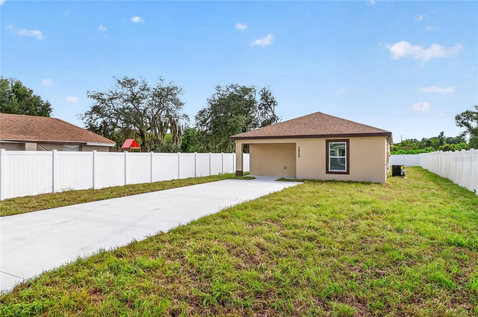 2426 6TH ST NE, Winter Haven, FL 33881