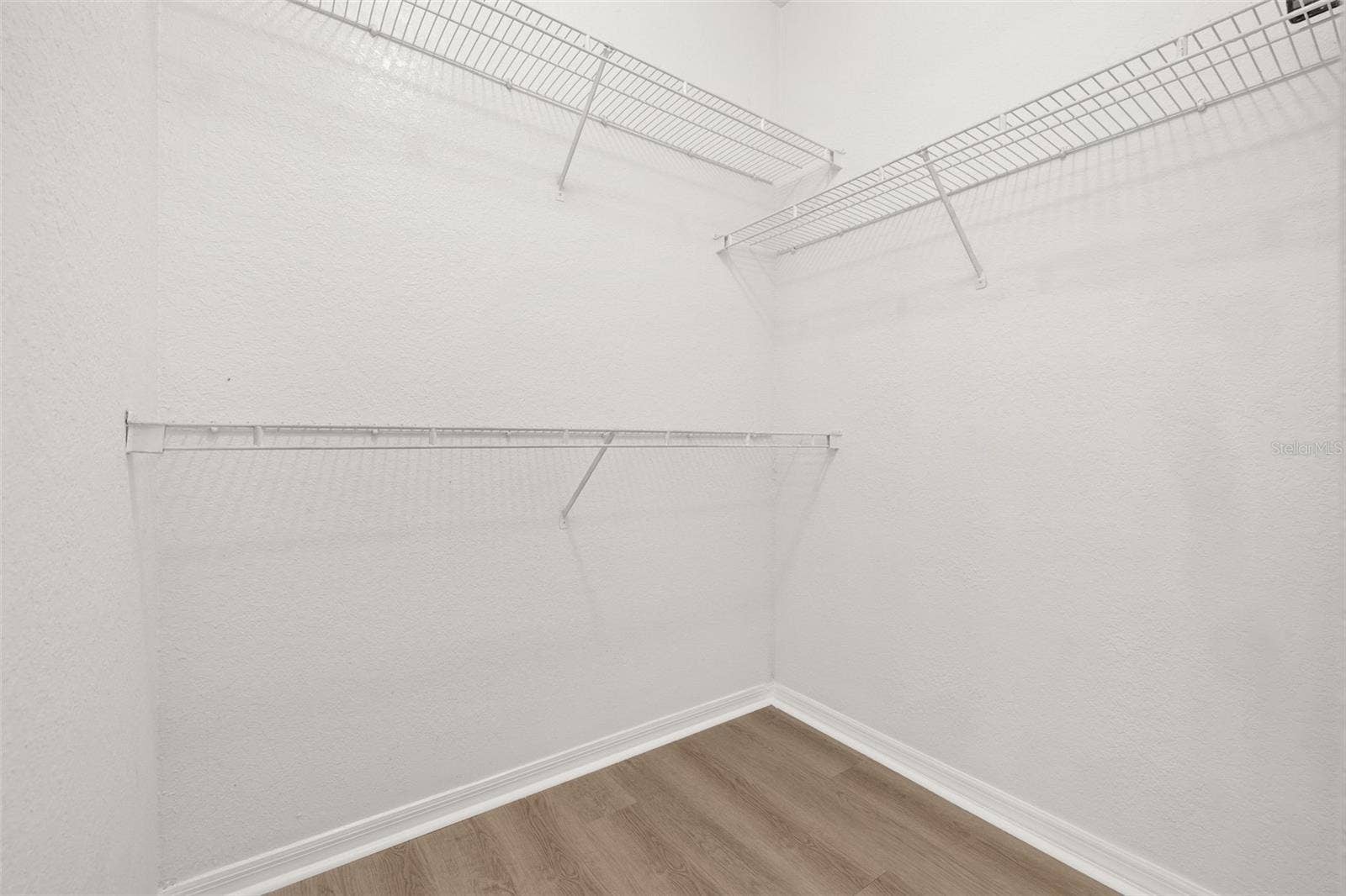 6025 WESTGATE DRIVE, #2518, Orlando, FL 32835 6025 WESTGATE DRIVE, #2518, Orlando, FL 32835