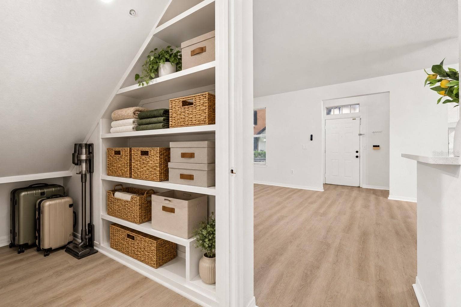 6025 WESTGATE DRIVE, #2518, Orlando, FL 32835 Storage Area