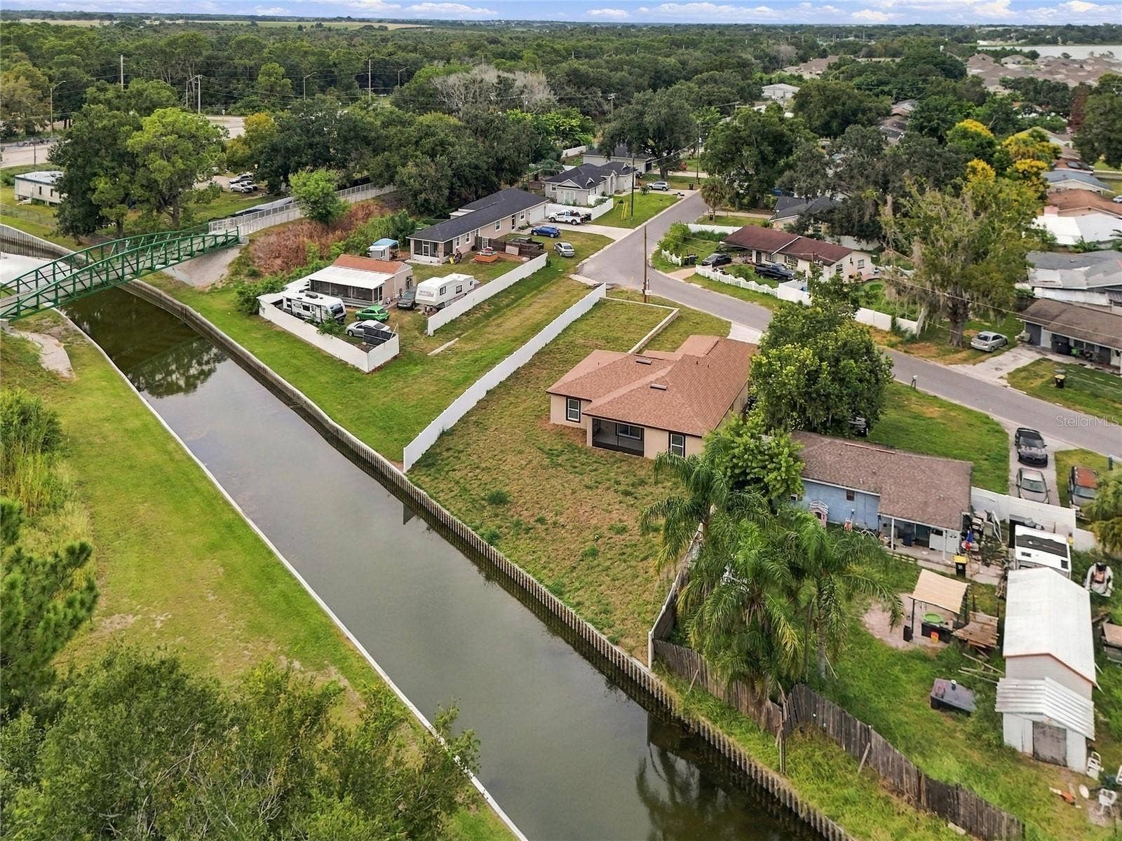 1097 CAREFREE COVE DR, Winter Haven, FL 33881