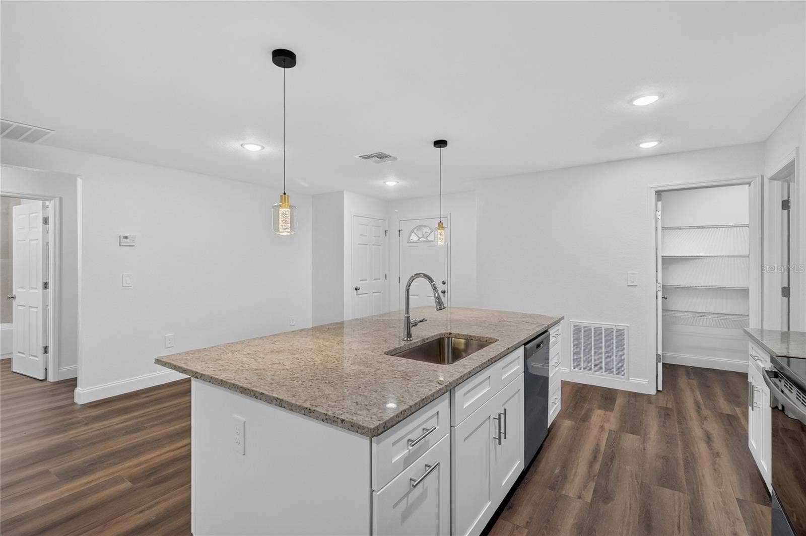 1097 CAREFREE COVE DR, Winter Haven, FL 33881