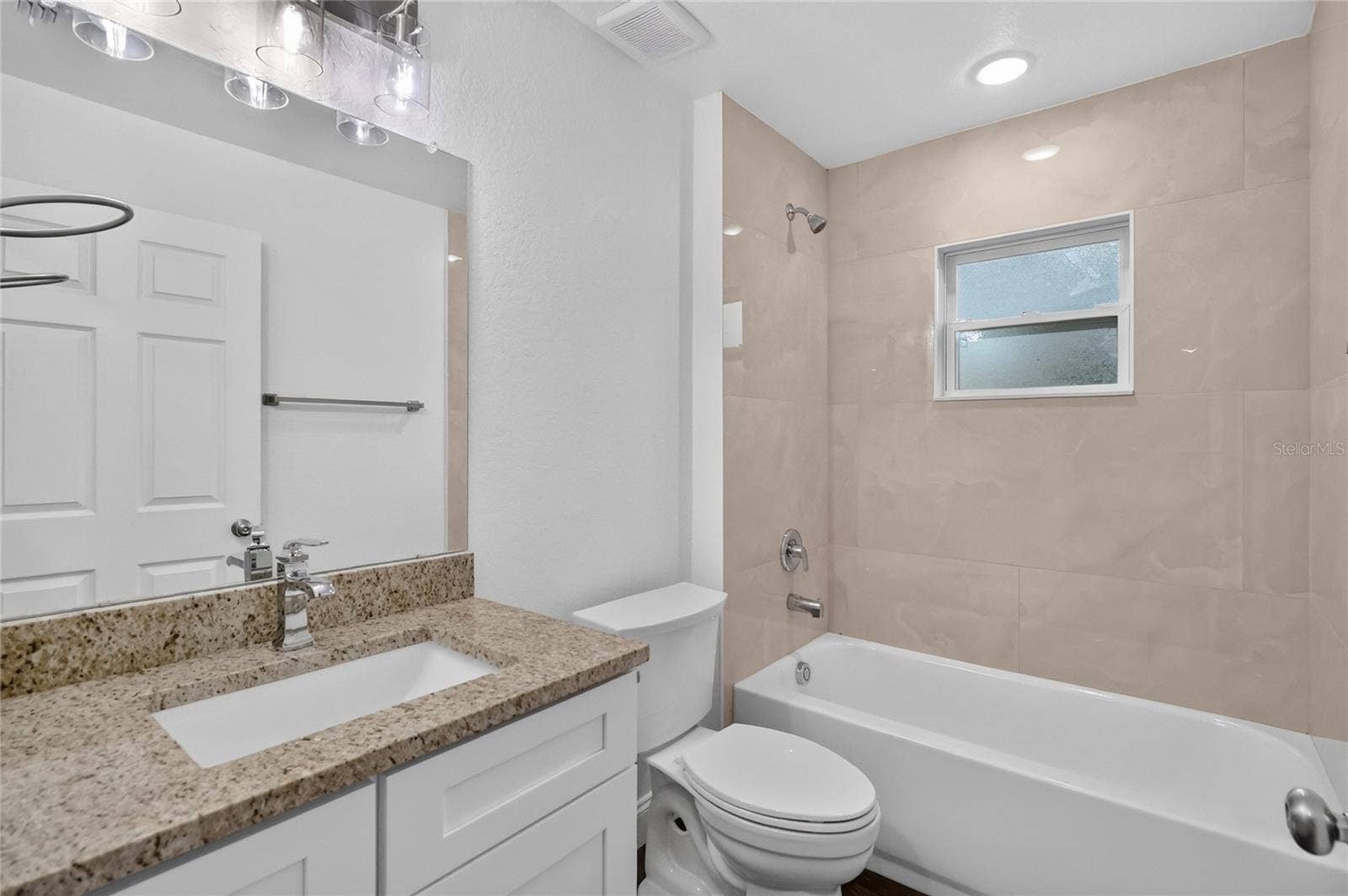 1097 CAREFREE COVE DR, Winter Haven, FL 33881