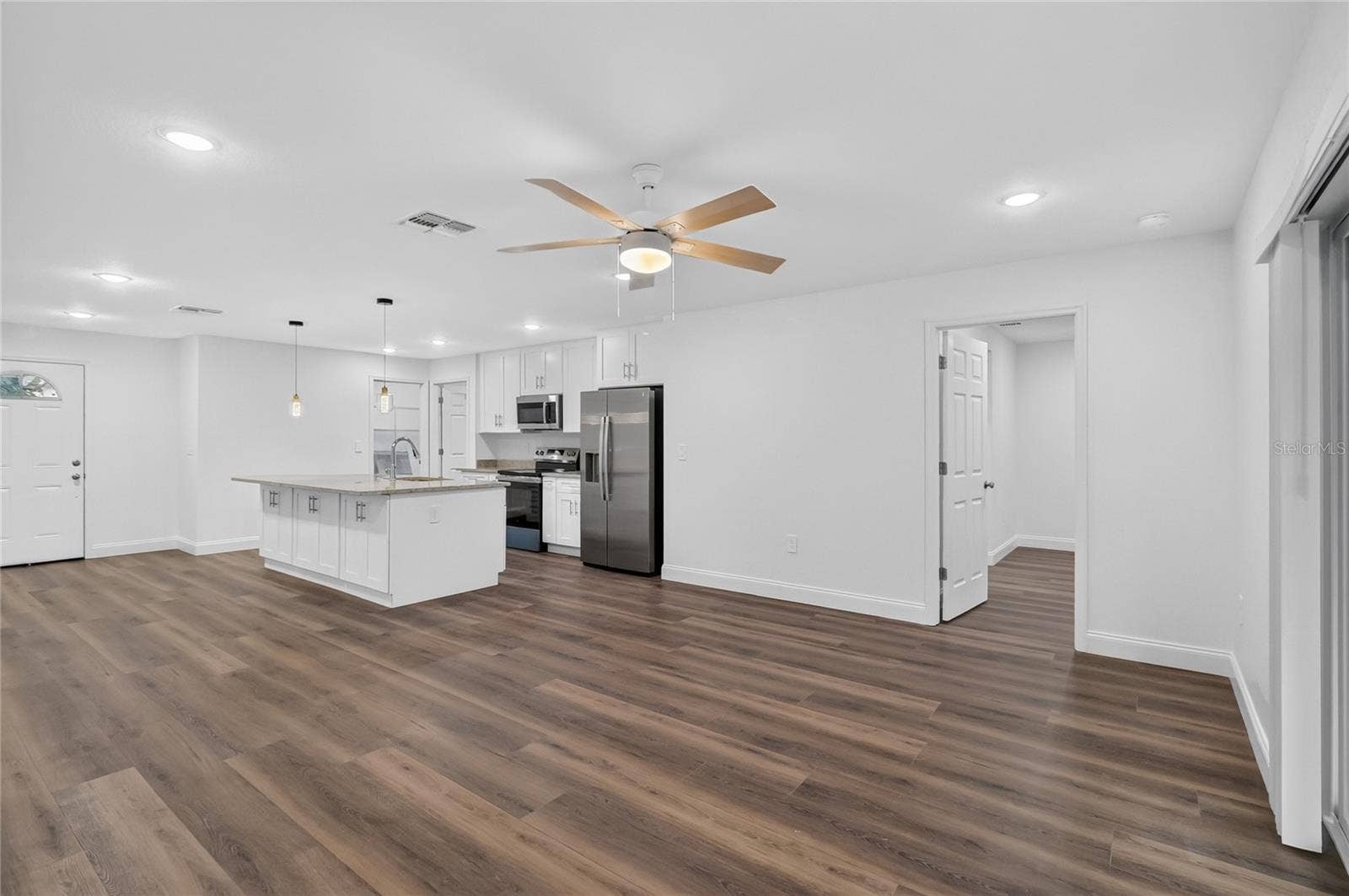 1097 CAREFREE COVE DR, Winter Haven, FL 33881