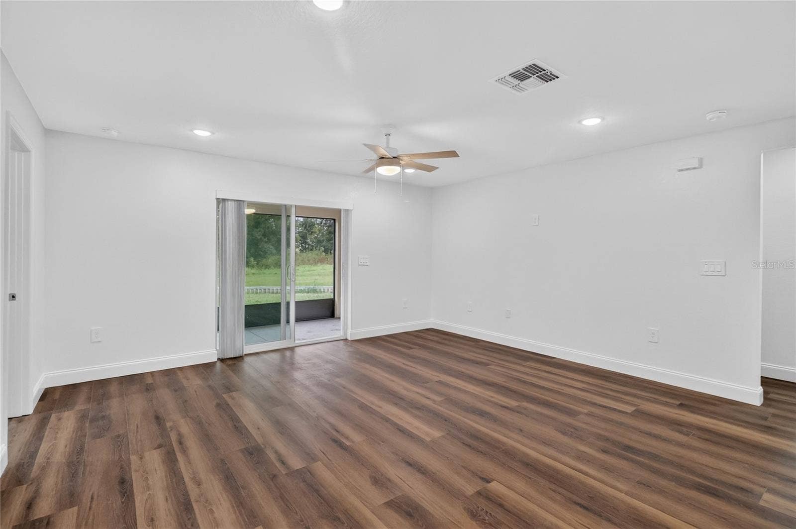 1097 CAREFREE COVE DR, Winter Haven, FL 33881