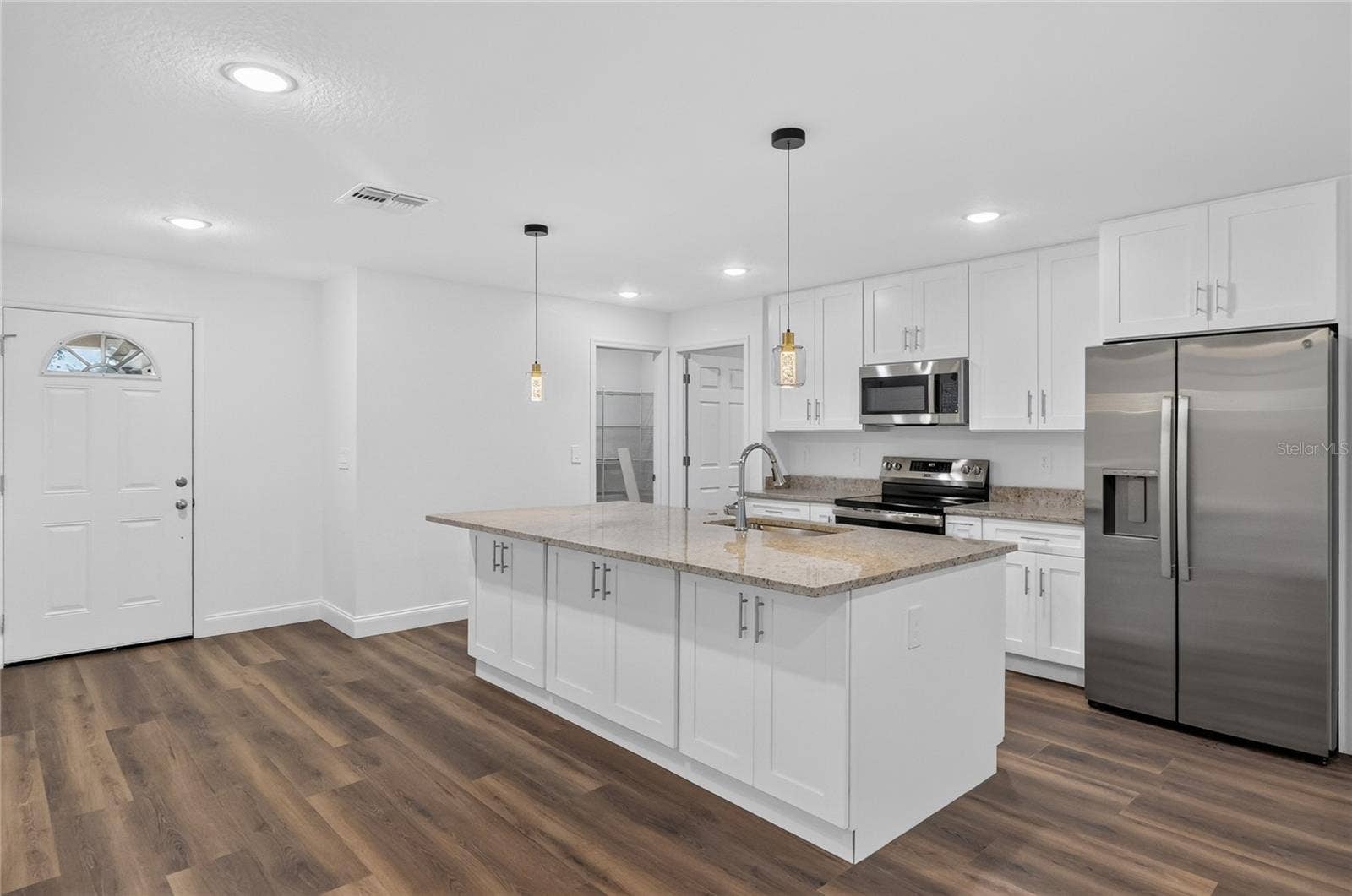 1097 CAREFREE COVE DR, Winter Haven, FL 33881