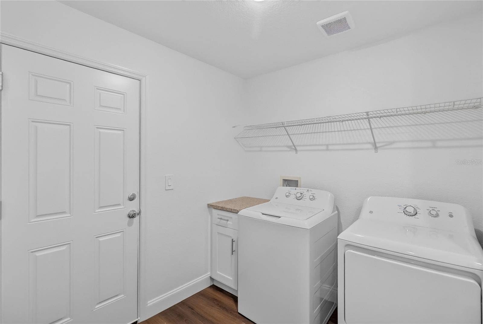 1097 CAREFREE COVE DR, Winter Haven, FL 33881