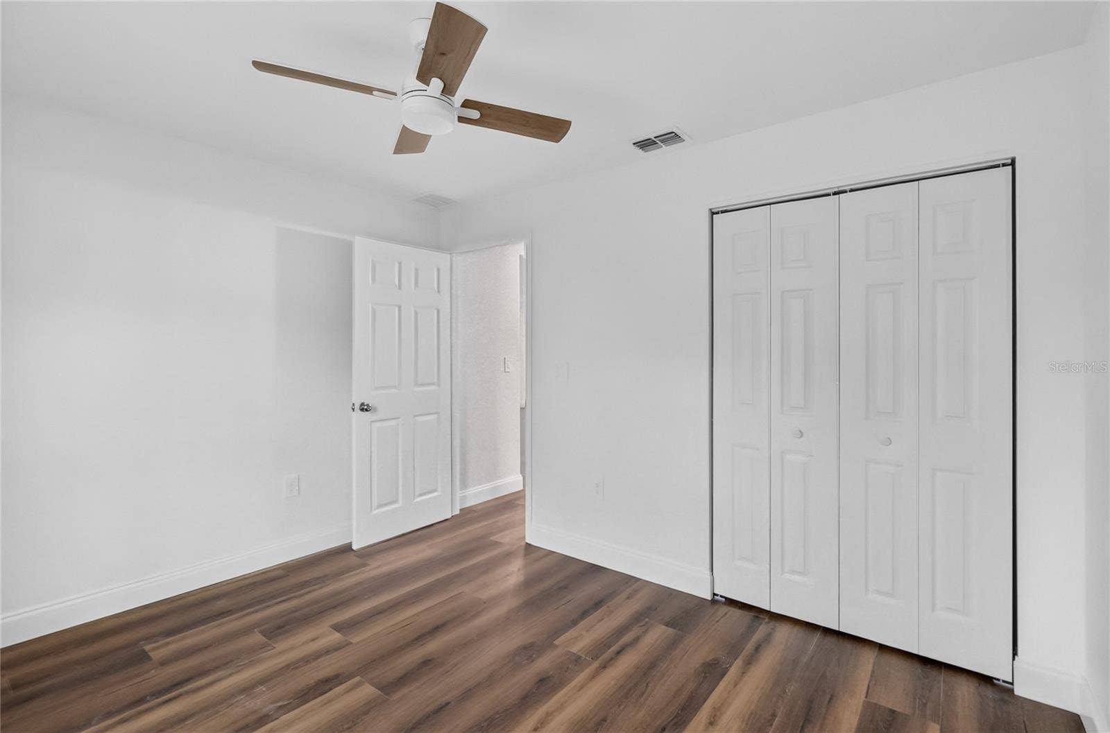 1097 CAREFREE COVE DR, Winter Haven, FL 33881