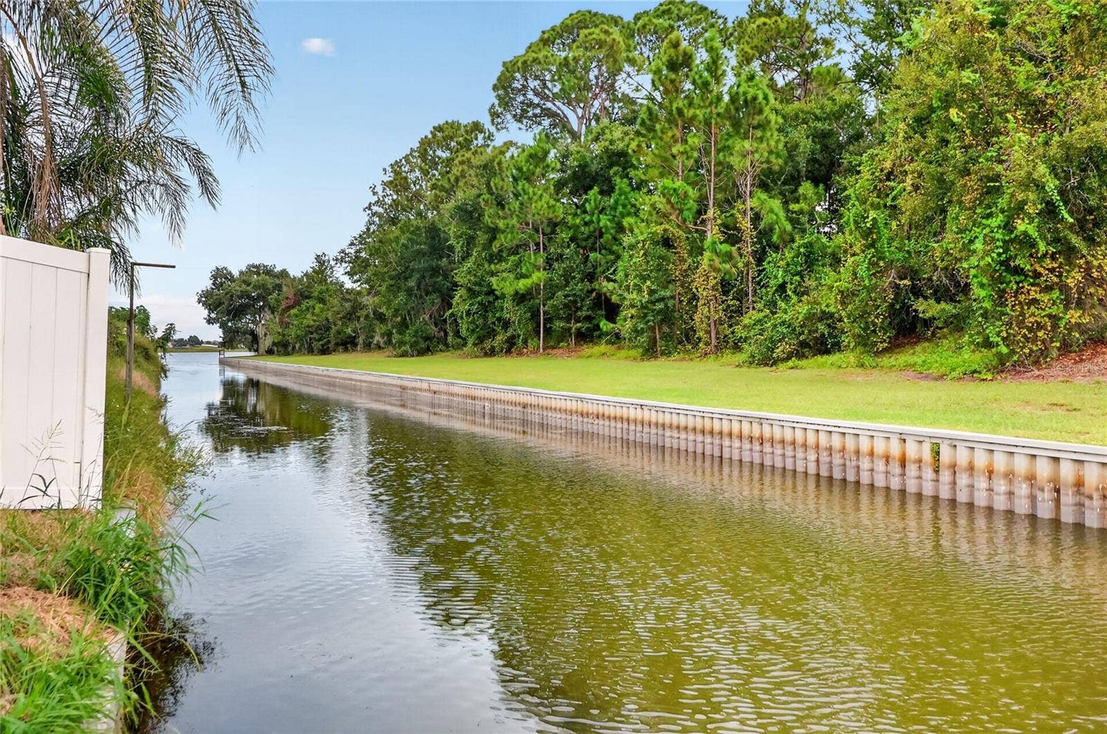 1097 CAREFREE COVE DR, Winter Haven, FL 33881