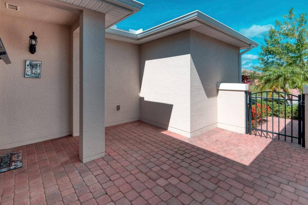 3432 FALLBROOK DRIVE, Poinciana, FL 34759 Brick Paved Courtyard