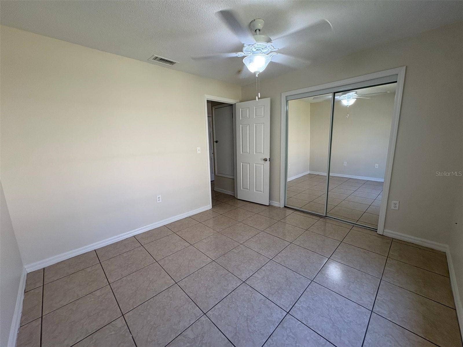 641 LAKE MARION GOLF RESORT DRIVE, Poinciana, FL 34759
