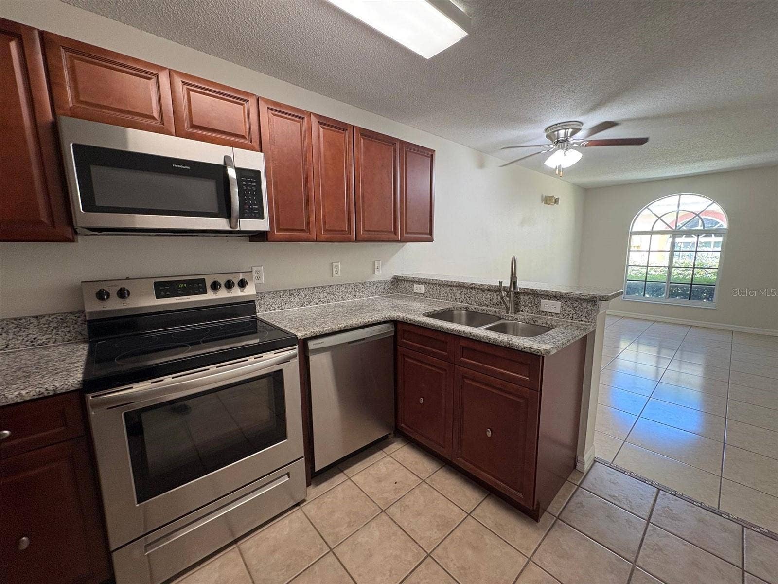 641 LAKE MARION GOLF RESORT DRIVE, Poinciana, FL 34759