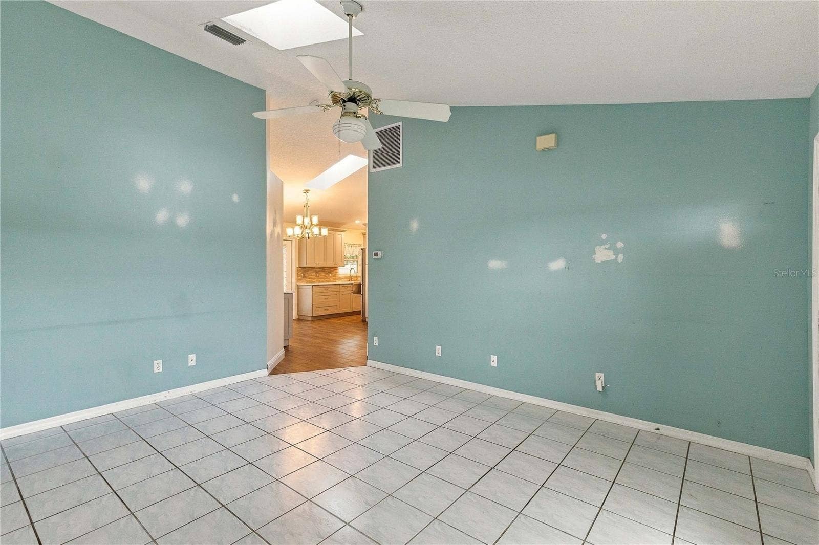 405 COLUMBIA AVENUE, St Cloud, FL 34769