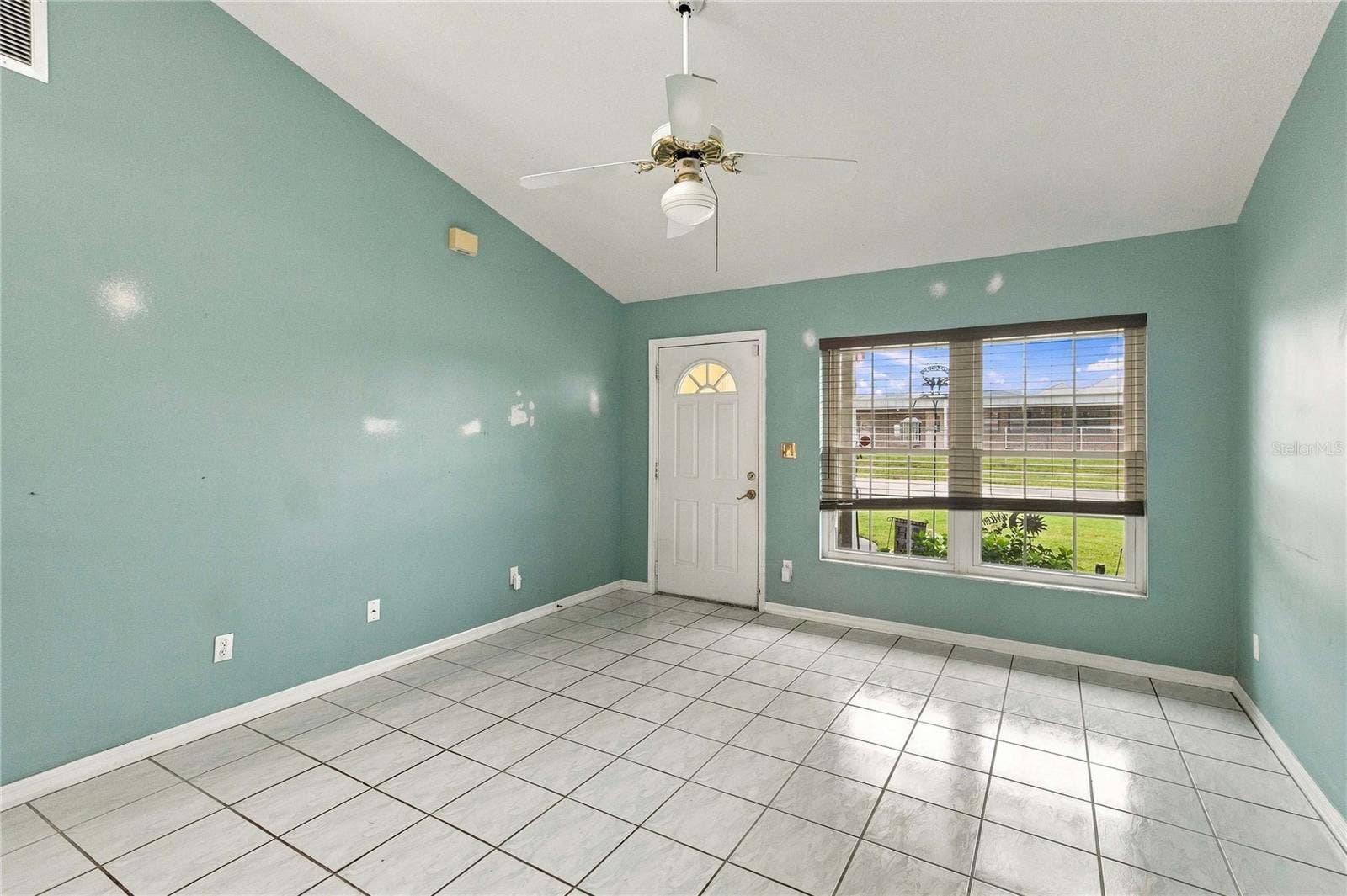 405 COLUMBIA AVENUE, St Cloud, FL 34769