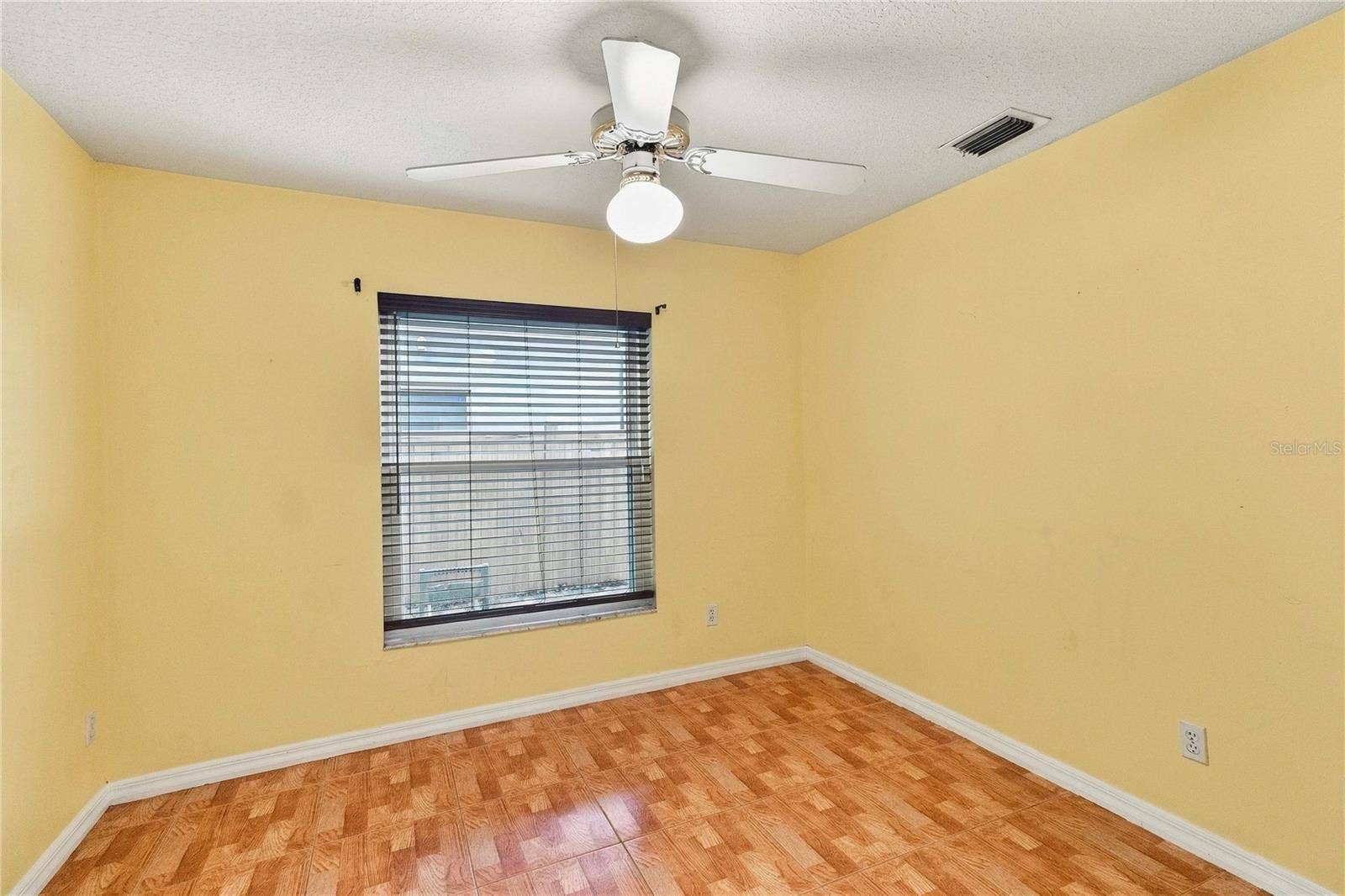 405 COLUMBIA AVENUE, St Cloud, FL 34769