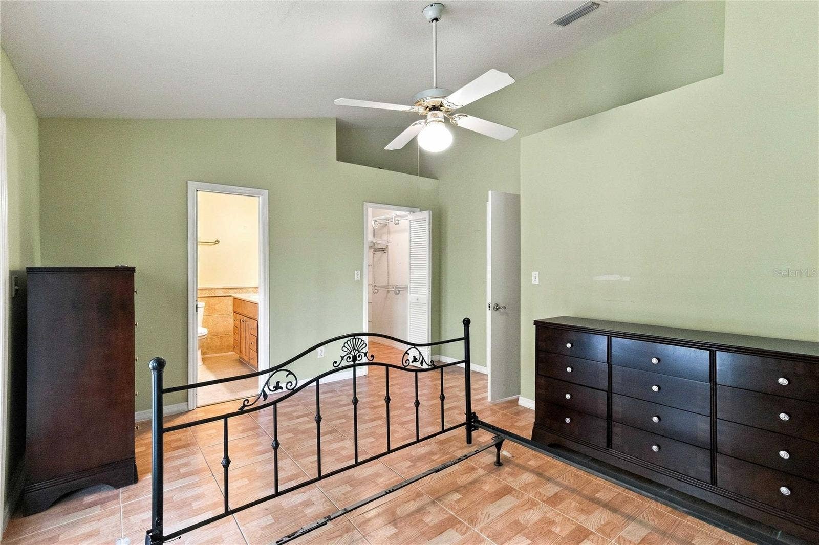 405 COLUMBIA AVENUE, St Cloud, FL 34769