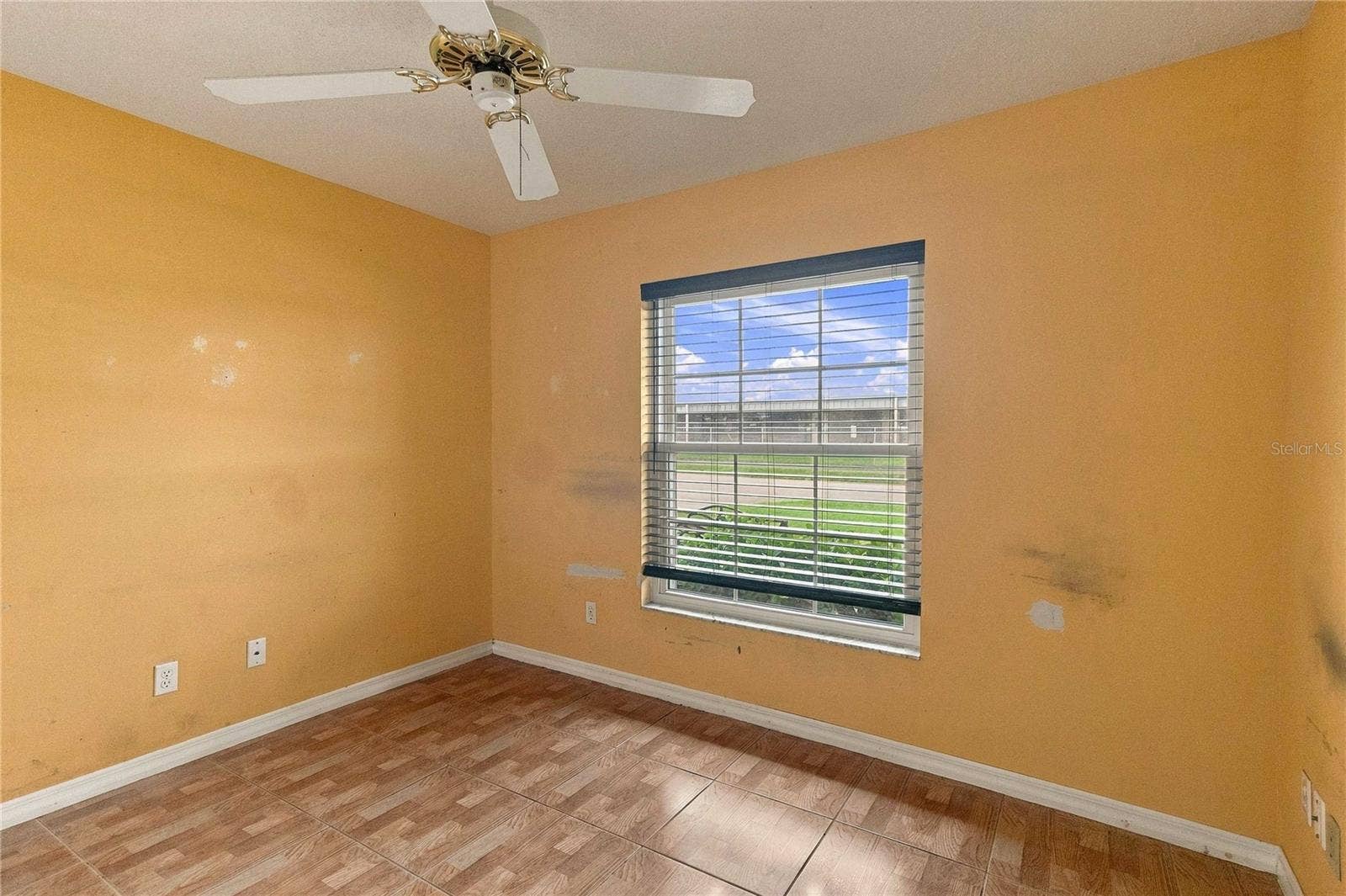 405 COLUMBIA AVENUE, St Cloud, FL 34769