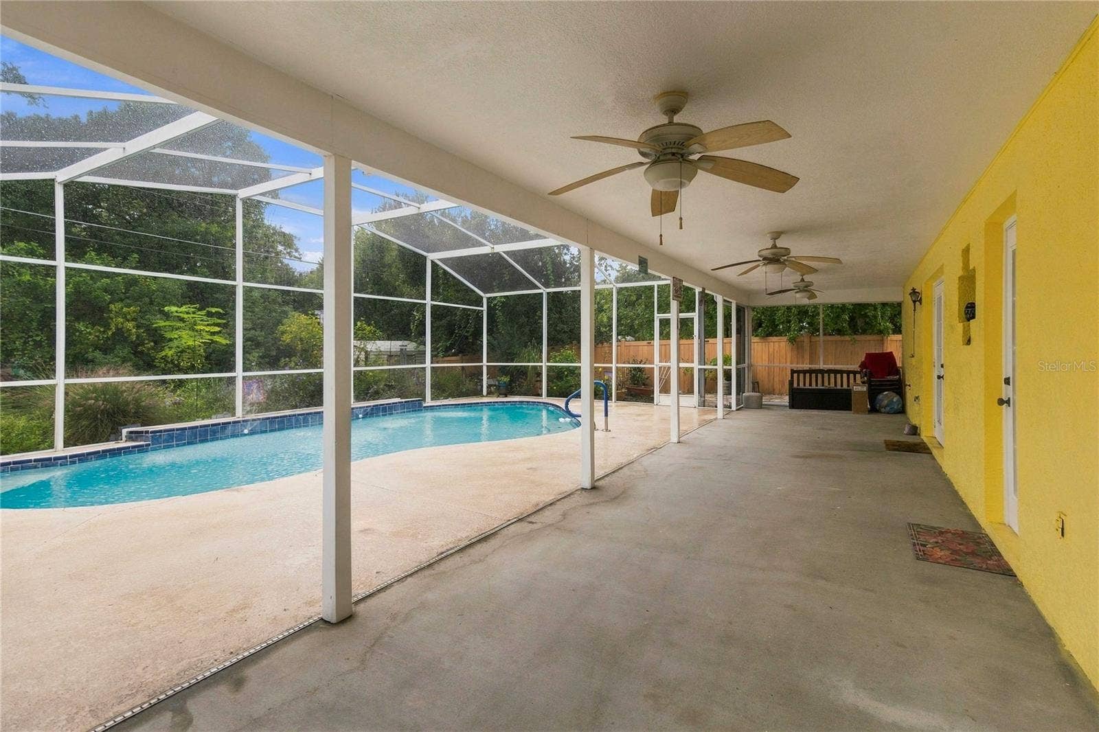 405 COLUMBIA AVENUE, St Cloud, FL 34769