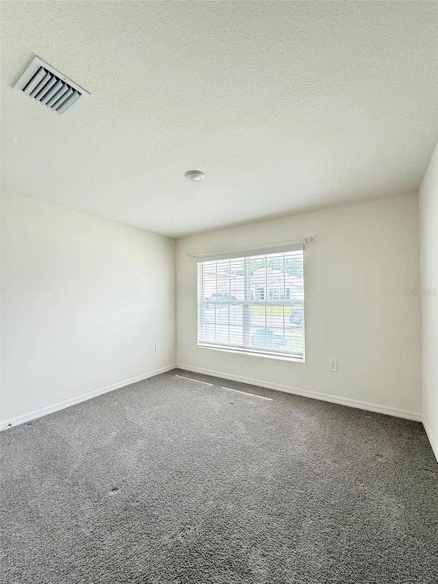6723 SE 3RD LOOP, Ocala, FL 34472