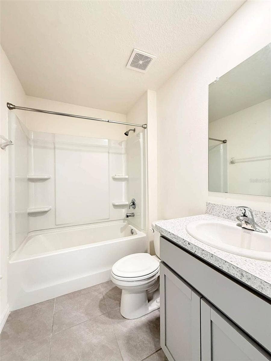 6723 SE 3RD LOOP, Ocala, FL 34472