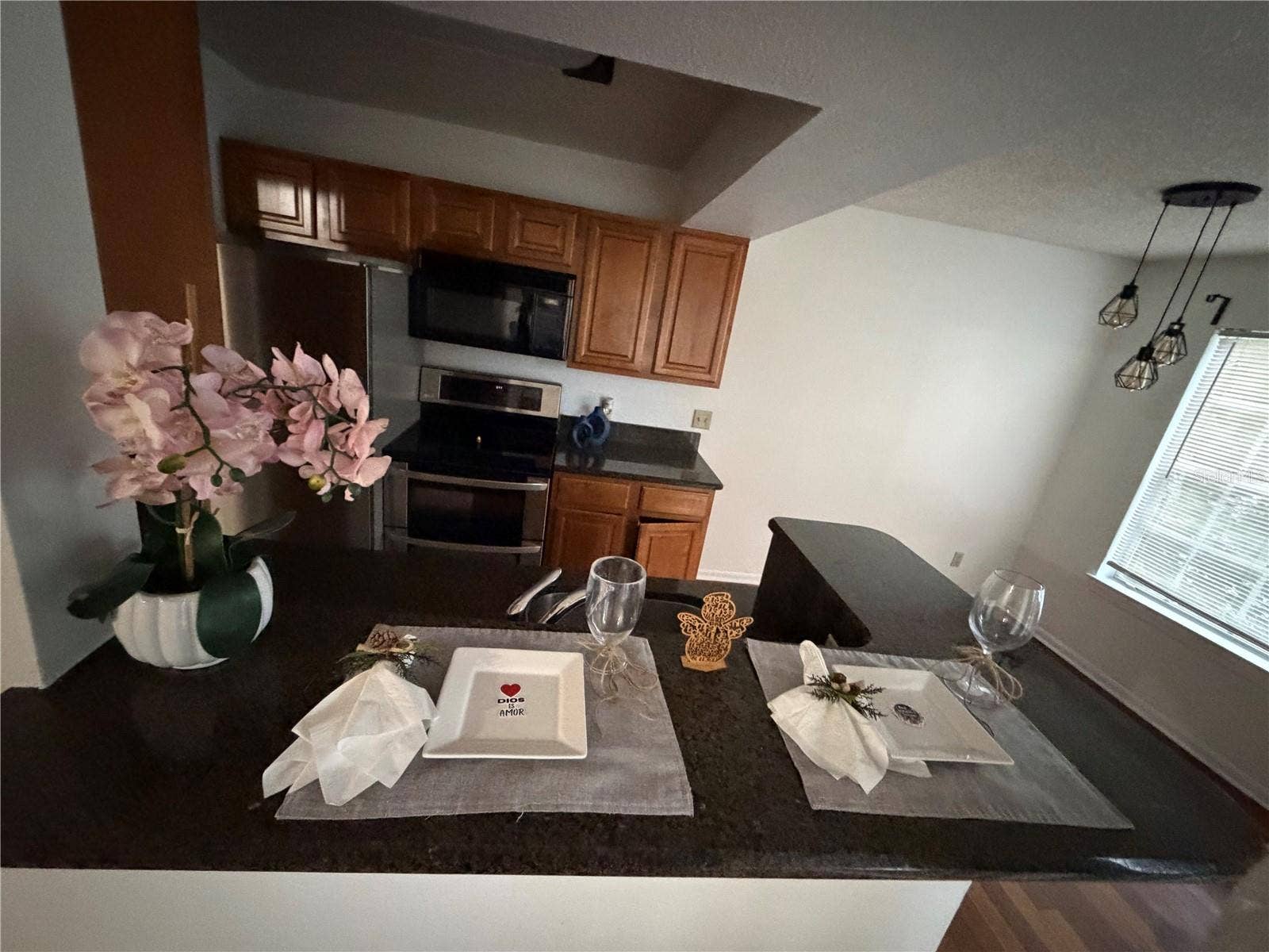 1037 S HIAWASSEE ROAD, #2824, Orlando, FL 32835 Kitchen