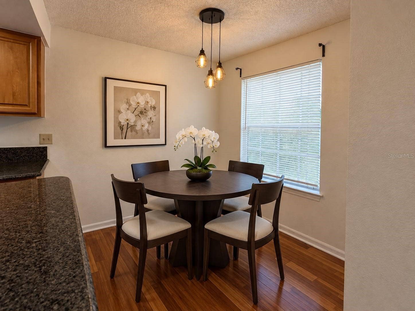 1037 S HIAWASSEE ROAD, #2824, Orlando, FL 32835 Stage Dinning Room