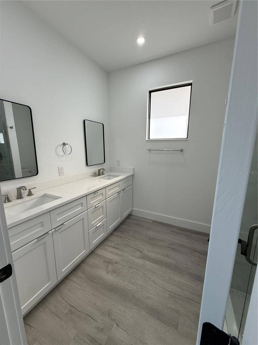 339 ROADRUNNER AVENUE, Sebring, FL 33870 Master Bath
