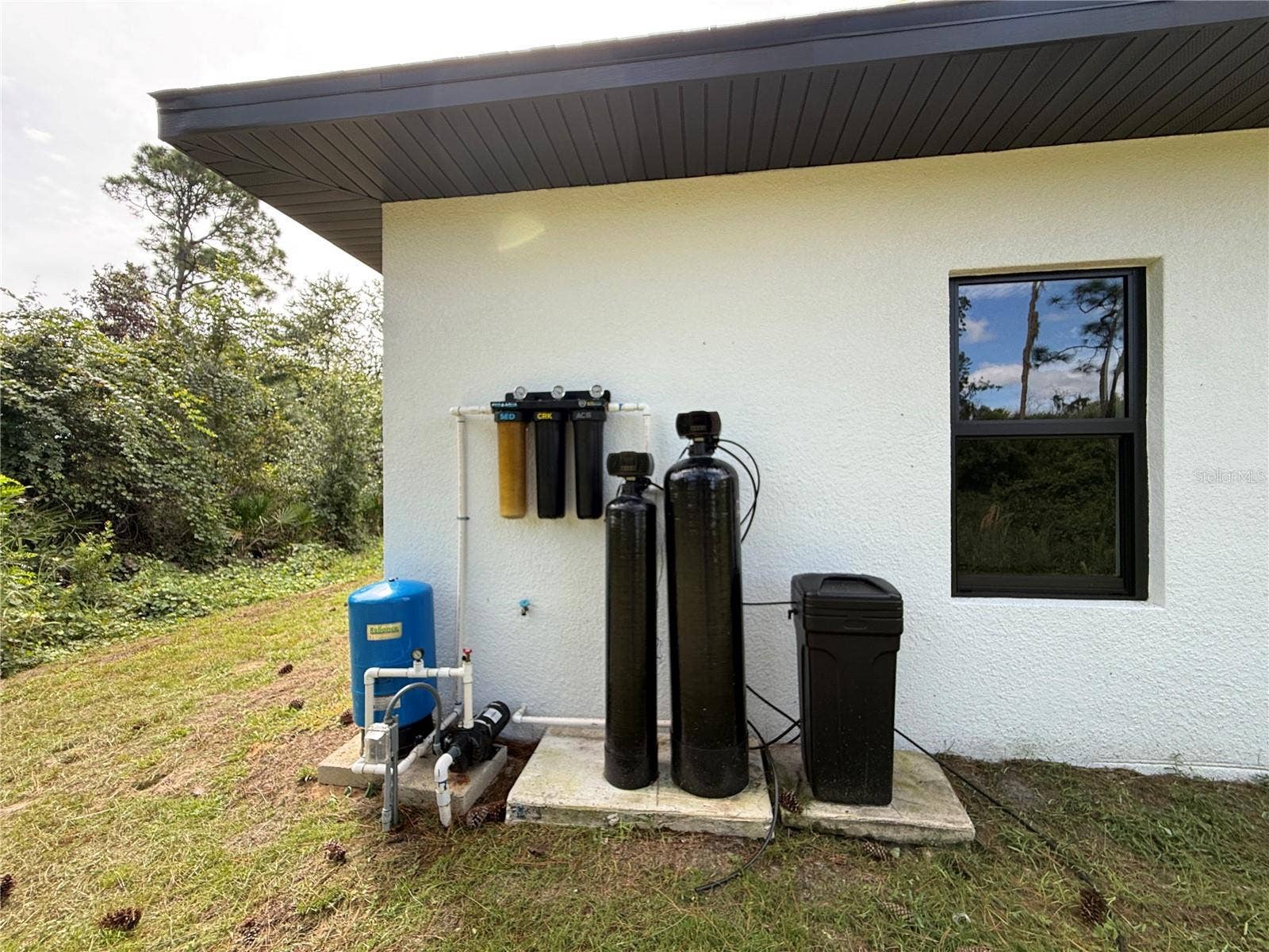 339 ROADRUNNER AVENUE, Sebring, FL 33870 Water Filtration system