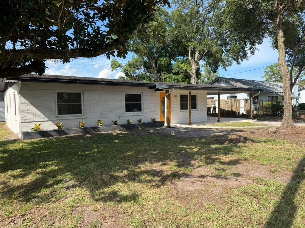 209 PLAZA OVAL, Casselberry, FL 32707