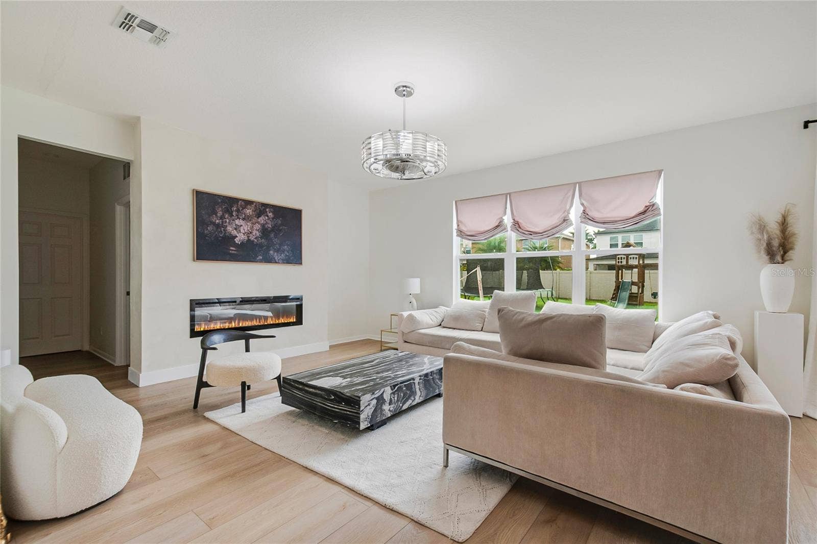 3761 MT VERNON WAY, Kissimmee, FL 34741 3761 MT VERNON WAY, Kissimmee, FL 34741