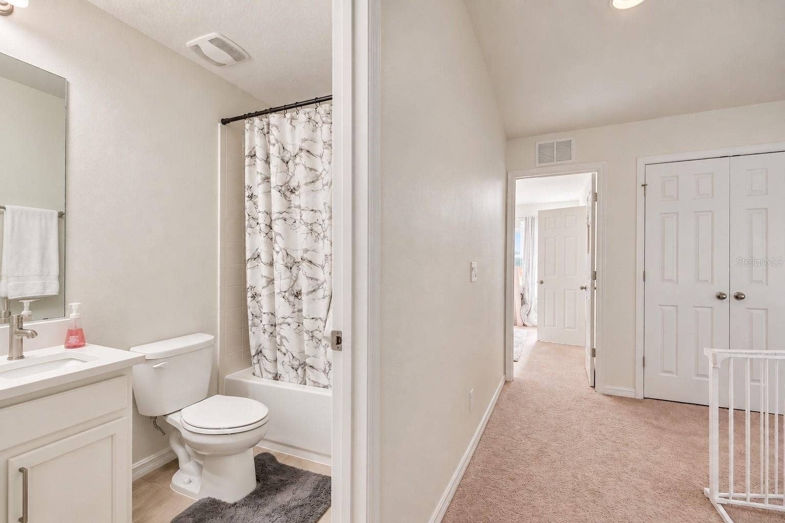 3761 MT VERNON WAY, Kissimmee, FL 34741 3761 MT VERNON WAY, Kissimmee, FL 34741