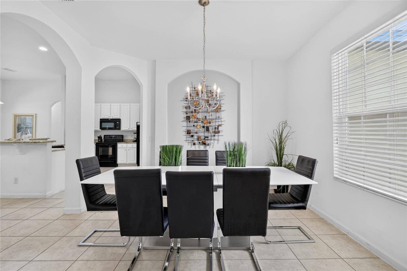 277 YELLOW SNAPDRAGON DRIVE, Davenport, FL 33837 Large dining room just off the kitchen