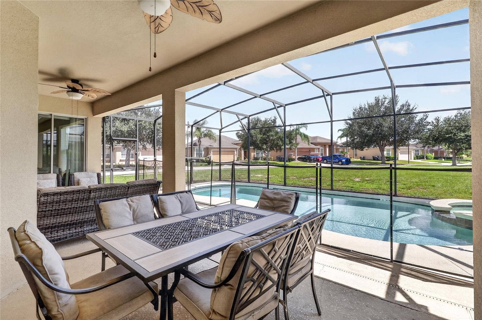 277 YELLOW SNAPDRAGON DRIVE, Davenport, FL 33837 Nice oversized corner lot