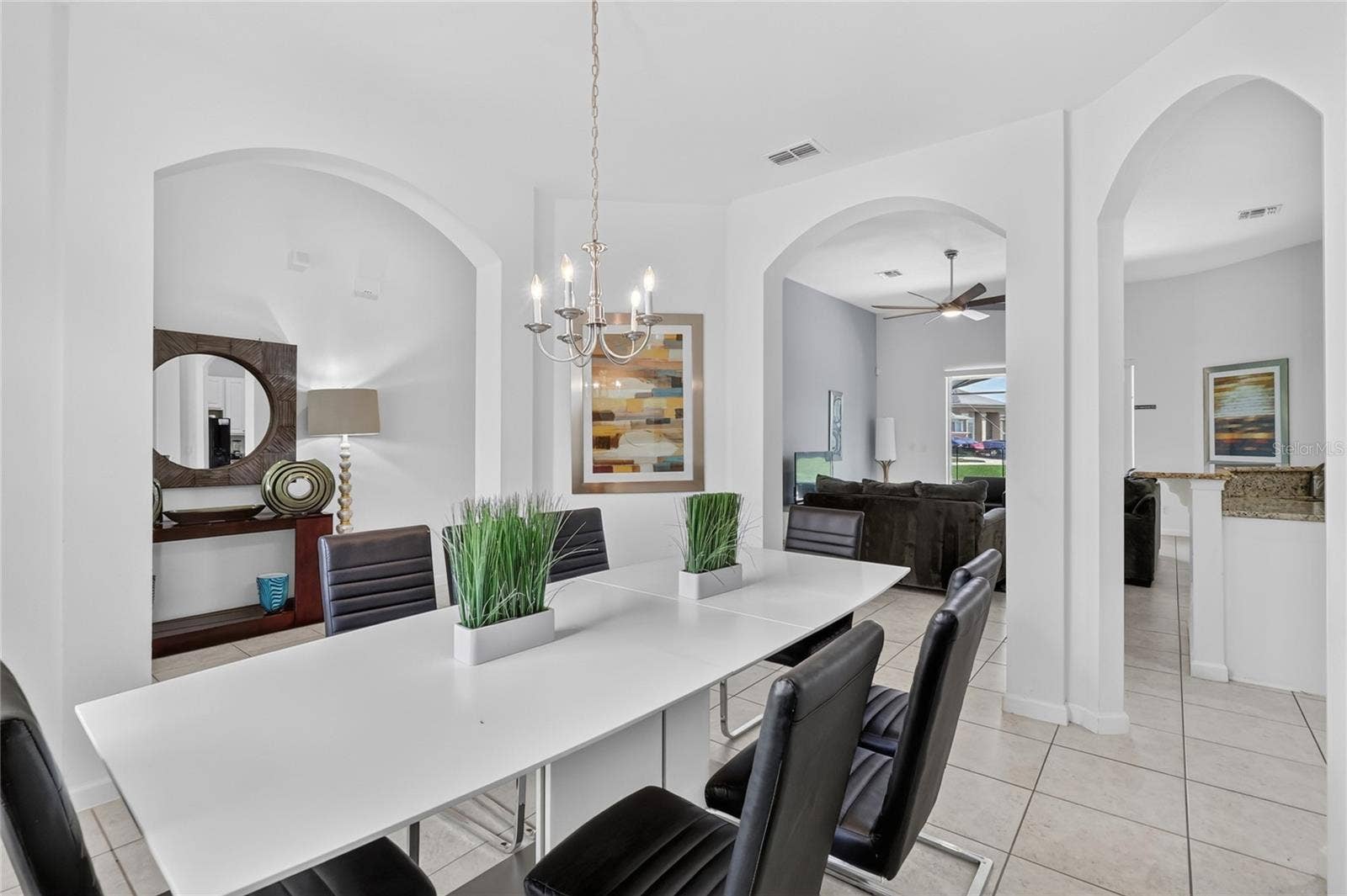 277 YELLOW SNAPDRAGON DRIVE, Davenport, FL 33837 House was designed for entertaining or hosting Disney vacationers